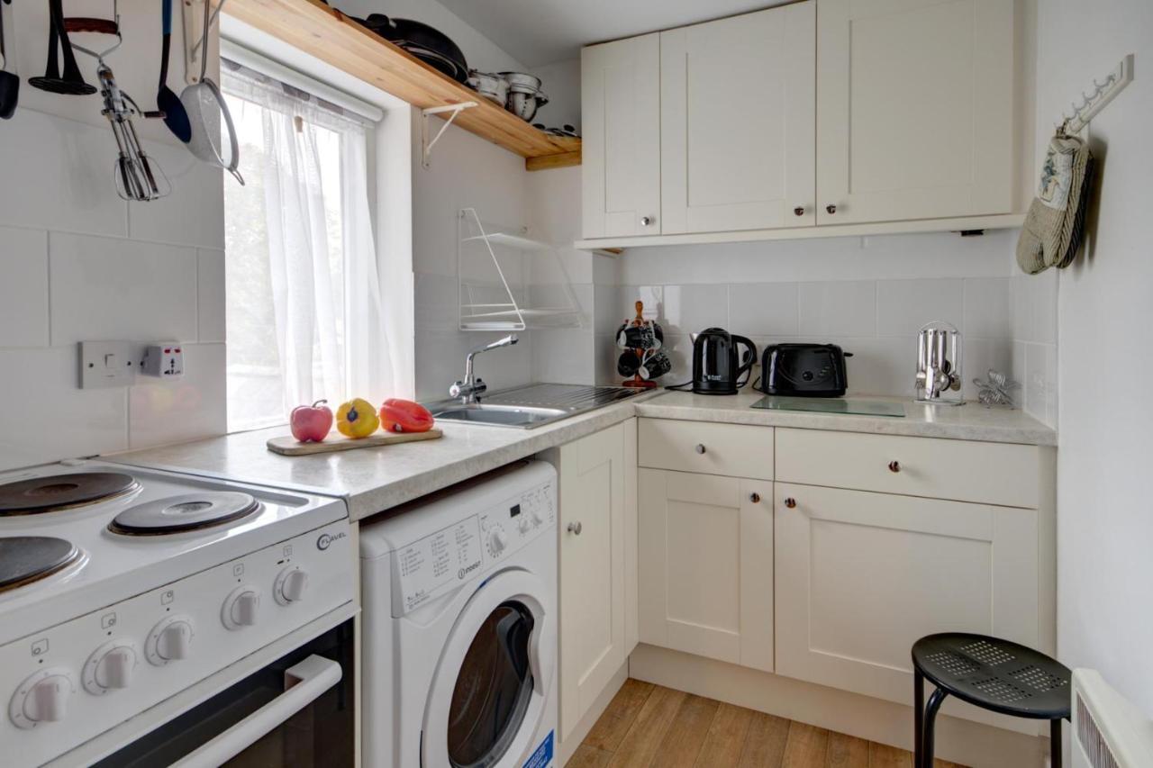 Katrinas Apartment By Treetop Property Cirencester Eksteriør bilde